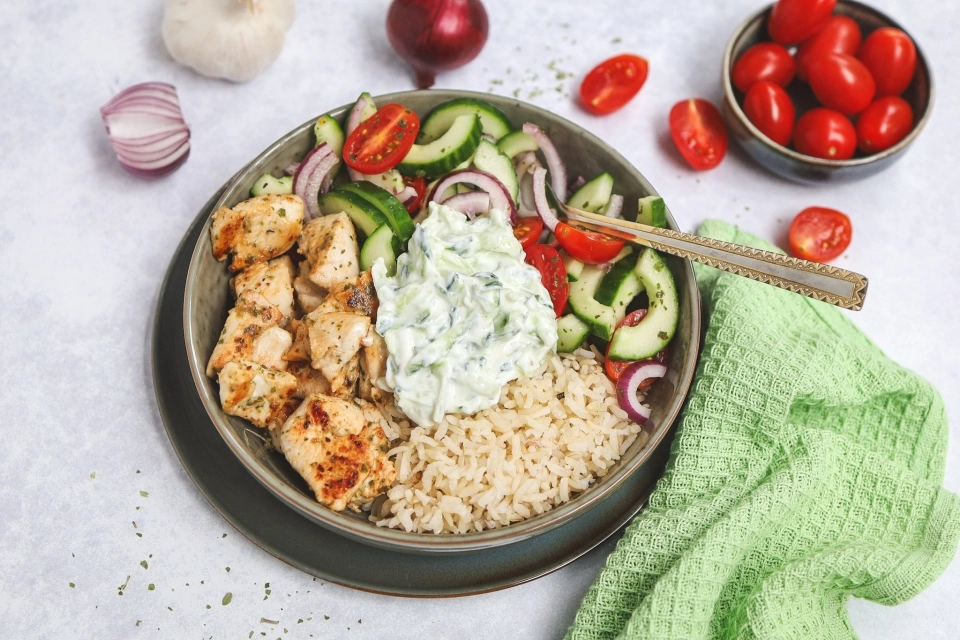 Chicken bowl with tzatziki