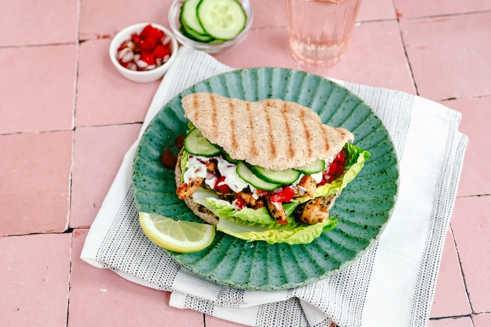 Pita with chicken, tomato salsa & garlic sauce