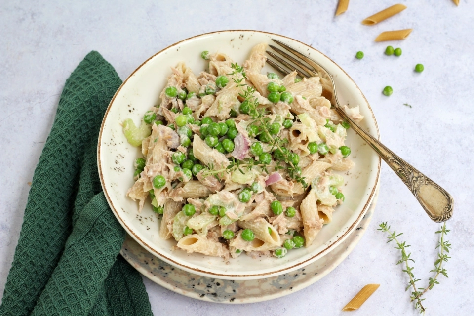 Tuna & pasta salad