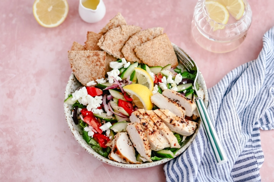 Greek salad with grilled chicken & pita bread