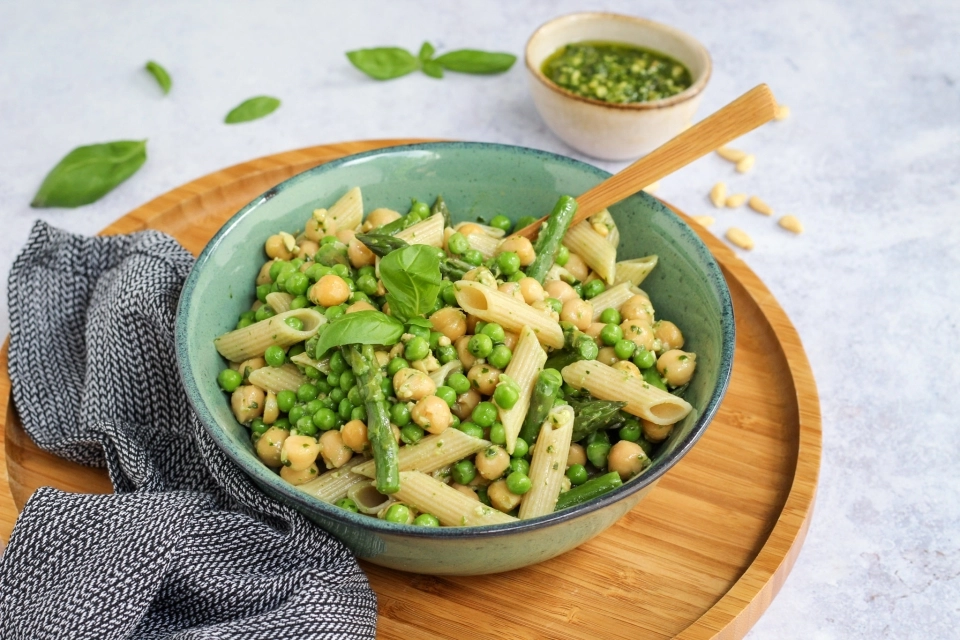 Green pasta salad