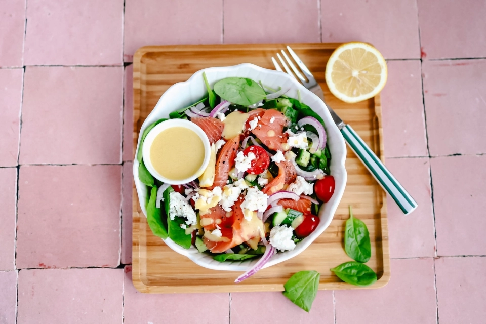 Smoked salmon salad