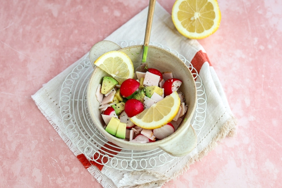 Avocado with turkey breast & radish