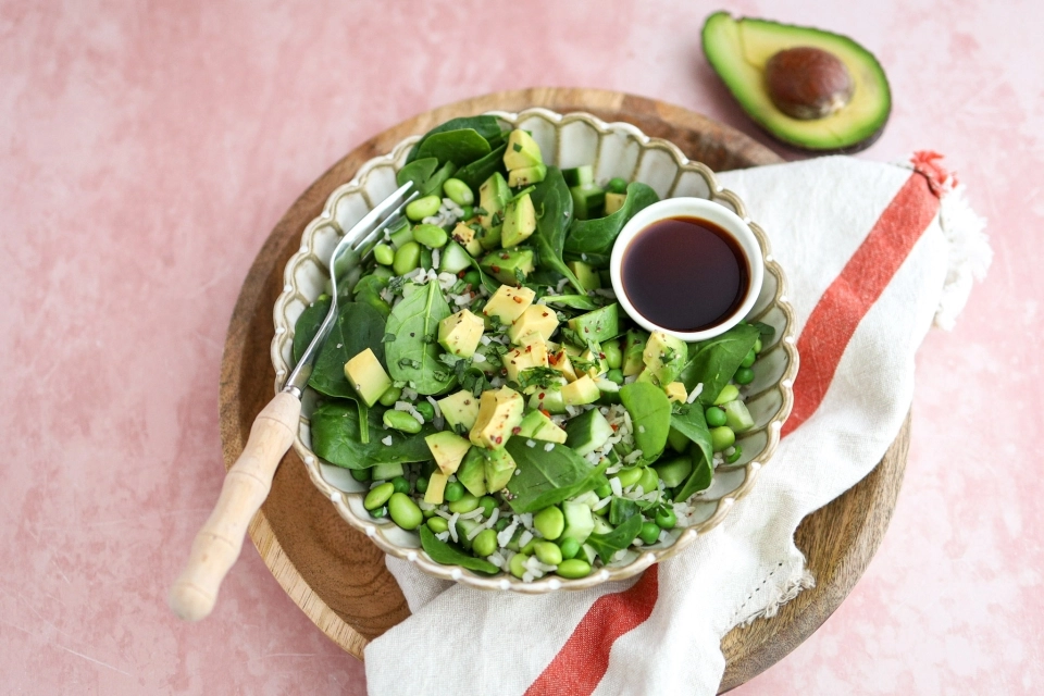 Protein-rich rice bowl with edamame