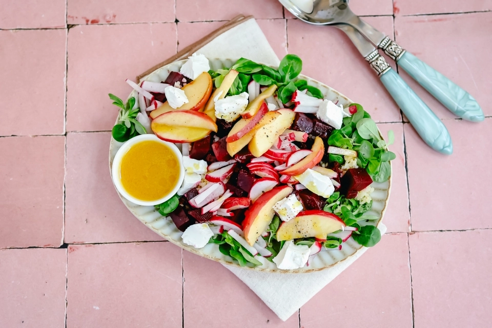 Bulgur with beets, radishes, goat cheese & apple