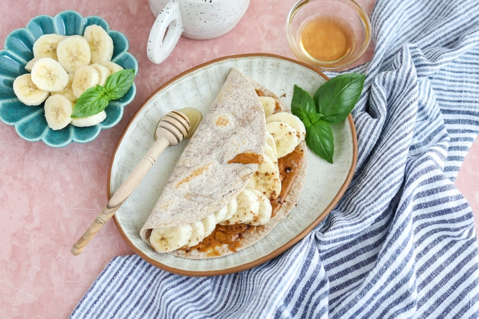 Wrap with banana, peanut butter & honey