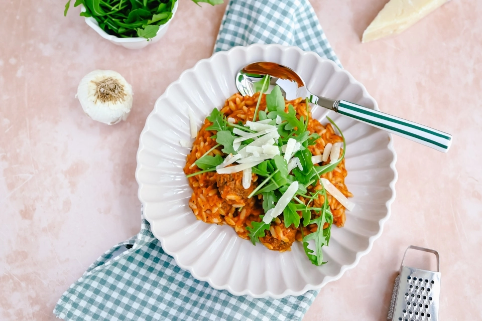 Orzo with Roasted Red Pepper Sauce & Meatballs