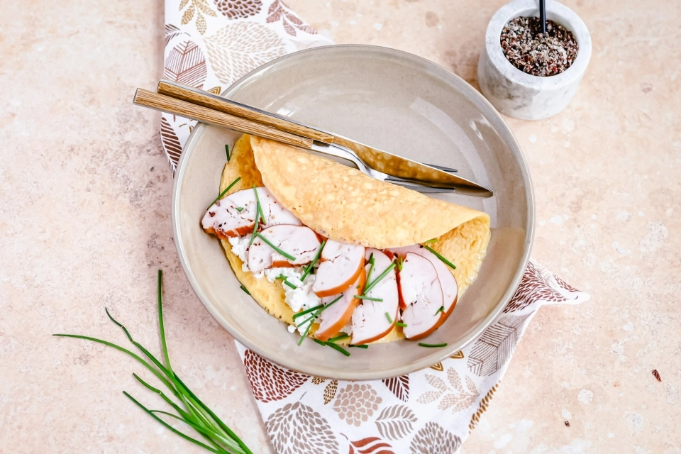 Grilled chicken & cheese omelet