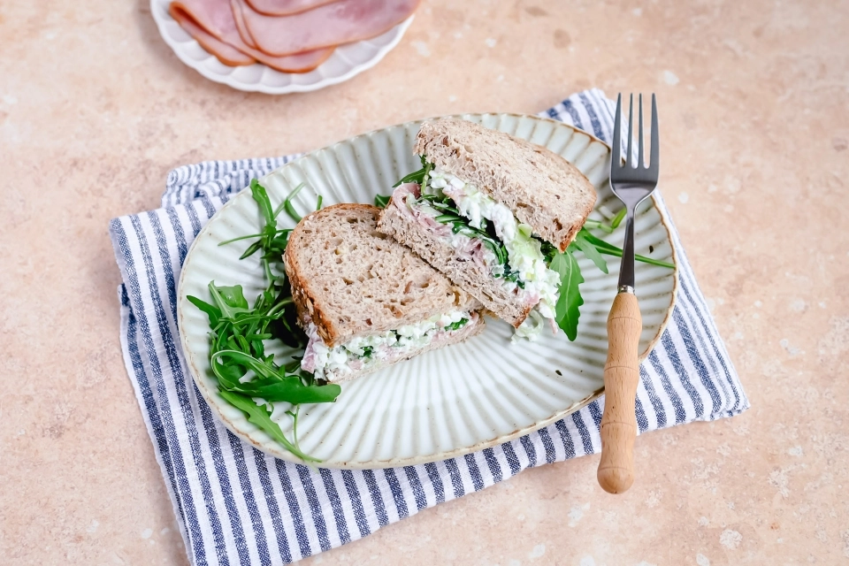 Cottage Cheese & Ham Sandwich