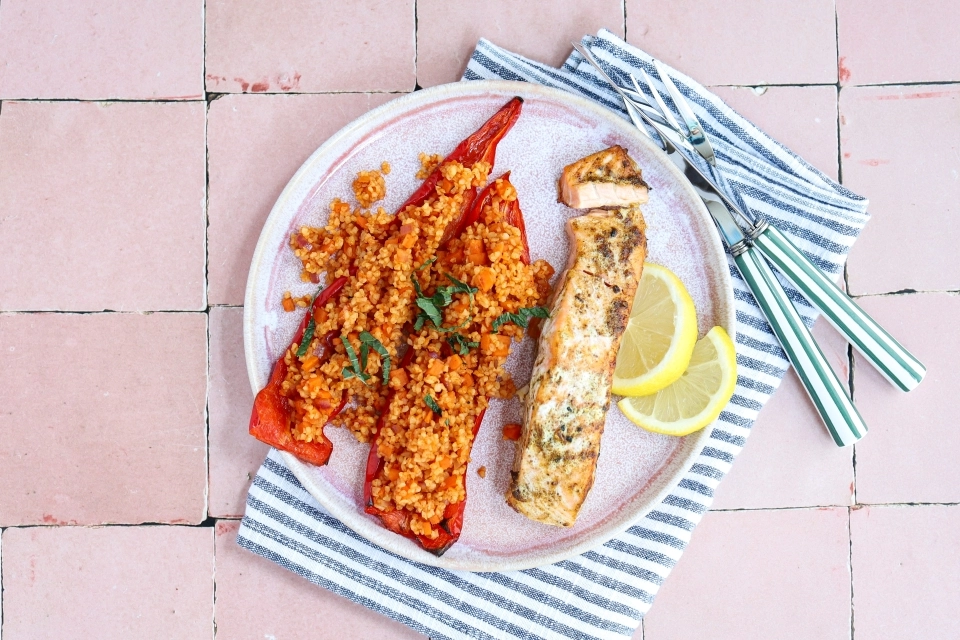 Stuffed Bell Pepper with Tomato Bulgur & Baked Salmon